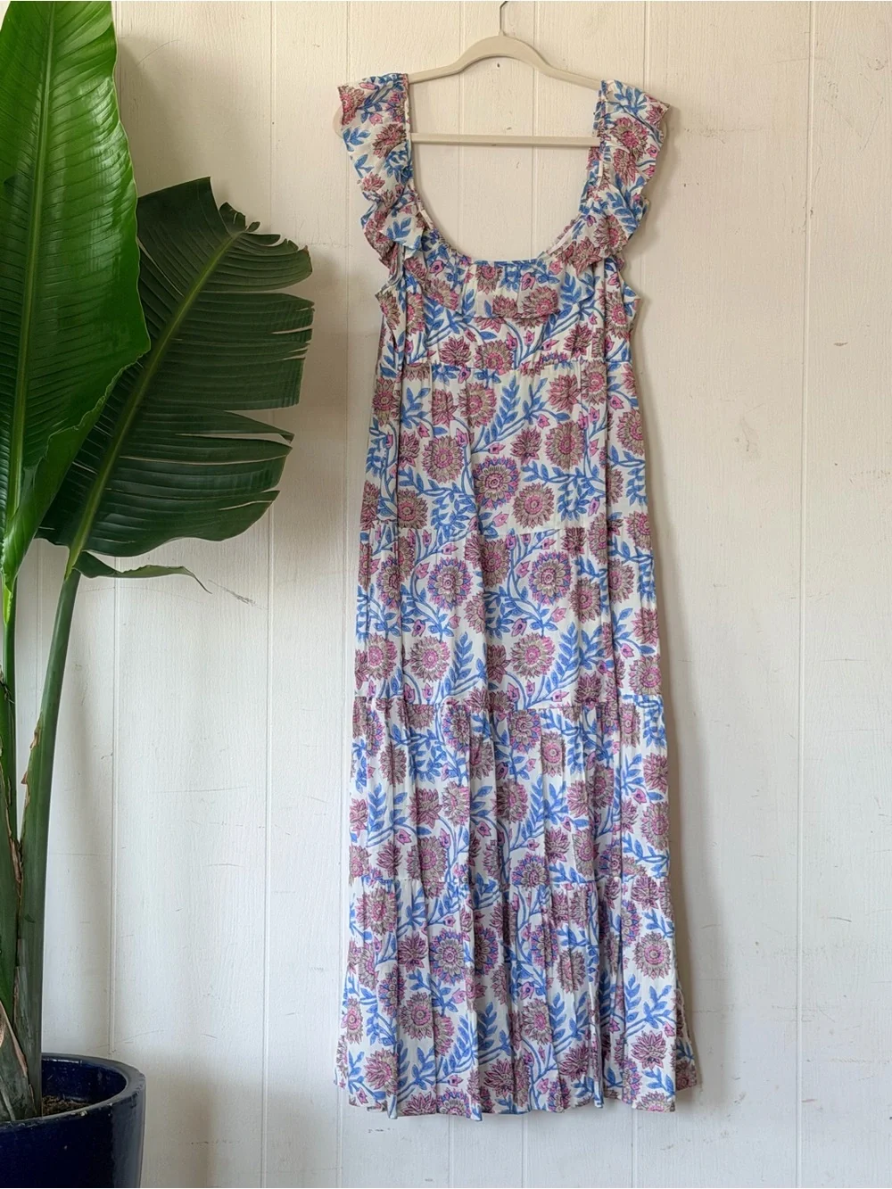Tiered ruffleneck dress in floral vine block print